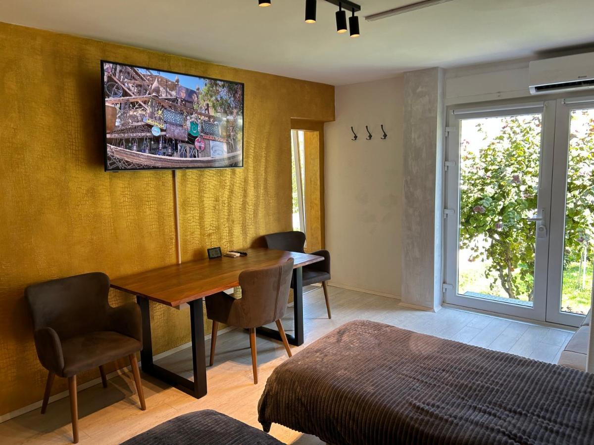 Apartment Gal Novo Mesto Eksteriør billede