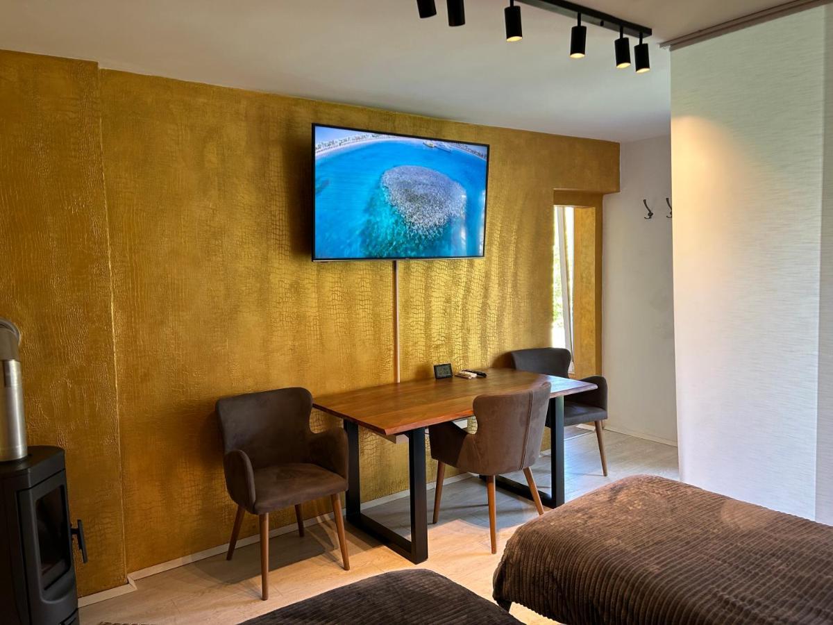 Apartment Gal Novo Mesto Eksteriør billede